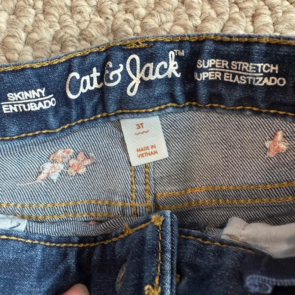 Cat & Jack Girls Skinny Jeans Size 3T Embroidered Flowers Super‎ Stretch Pants